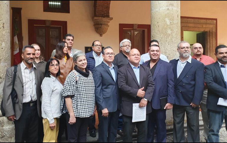 Los inconformes piden que se realicen foros para discutir la reforma; anuncian la realización de una marcha este miércoles. EL INFORMADOR / R. Rivas