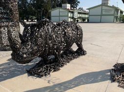 Destruyen armamento asegurado en Jalisco para fabricar esculturas