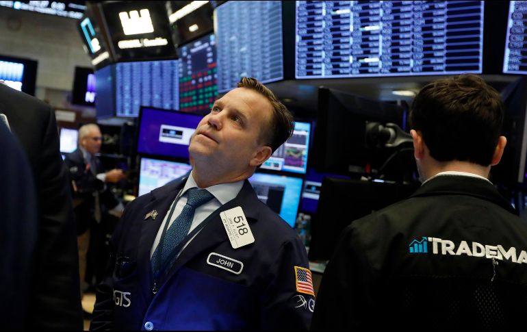 Analistas consideran que el retroceso del mercado se explica como algo natural luego de las alzas registradas en octubre y noviembre. AP/R. Drew