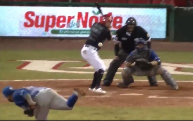 Alejandro González impulsó a Jorge Flores para ponerle fin al juego. FACEBOOK/OficialMayosBeisbol