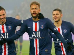 Neymar concretó la victoria del PSG al aprovechar una pena máxima. AP / M. Euler
