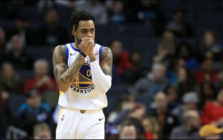 D’Angelo Russell (#0) volvió a las duelas después de nueve juegos ausente por lesión. AFP/  S. Lecka