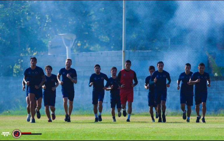 Un plantel corto se dio cita para el comienzo de la preparación para el próximo semestre, sin importar que la continuidad del equipo en el balompié mexicano está en el aire. TWITTER / @ClubTiburones