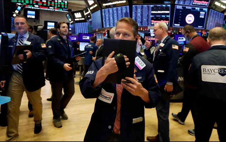 El Dow Jones y el S&P 500 tuvieron ganancias mínimas, mientras que el Nasdaq perdió cuatro enteros. AP/R. Drew