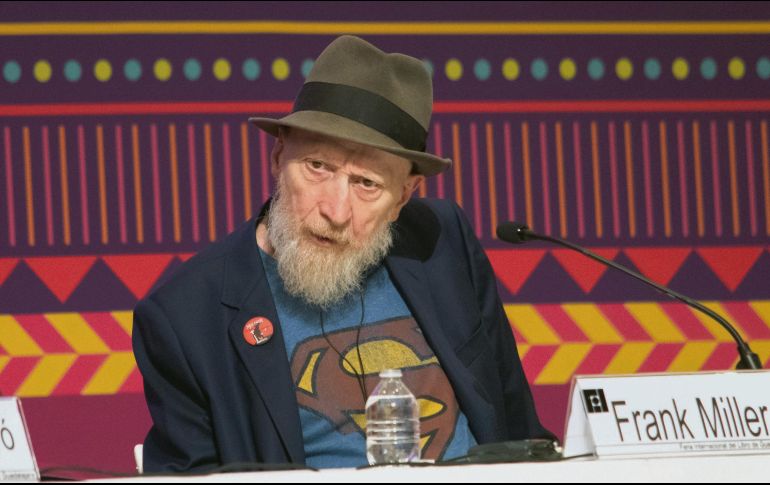 Frank Miller. El director y guionista durante la presentación de su nueva novela. ESPECIAL/FIL