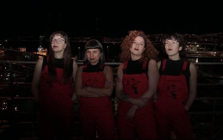 El colectivo chileno Las Tesis busca adaptar textos de autoras feministas en obras escénicas. Sebastián Leiva