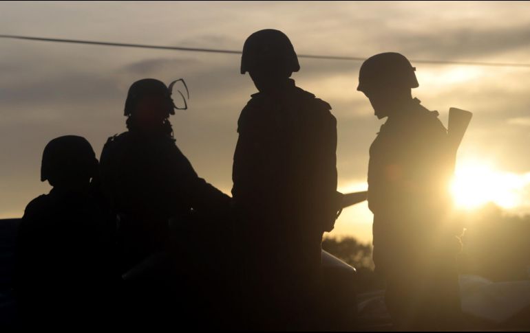 Los pobladores metieron a los soldados en una casa comunitaria por un lapso de 36 horas. AFP / ARCHIVO