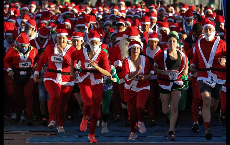 Los organizadores señalan que recursos de la inscripción se destinan a un programa que compra juguetes que se destinan en Navidad a niños de zonas marginadas y de escasos recursos.
