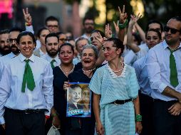 Festejan el regreso del peronismo al poder. AFP/R. Schemidt