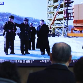 Tras disparos de misiles, sube tensión entre EU y Norcorea