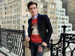 Drake se encuentra estudiando el idioma español, por lo que se ve haciendo un programa o película en ese idioma. INSTAGRAM / @drakebell