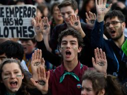 Jóvenes de la plataforma 