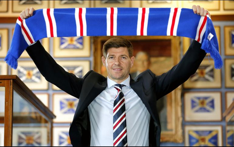 El ex jugador y leyenda de Liverpool, llegó a la entidad de Glasgow en mayo de 2018. TWITTER / @RangersFC