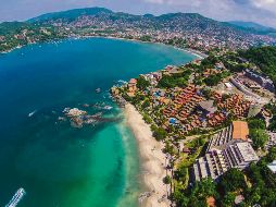 Ixtapa. En esta zona se encuentra un complejo turístico playero que cuenta con una franja hotelera de tres kilómetros. ESPECIAL