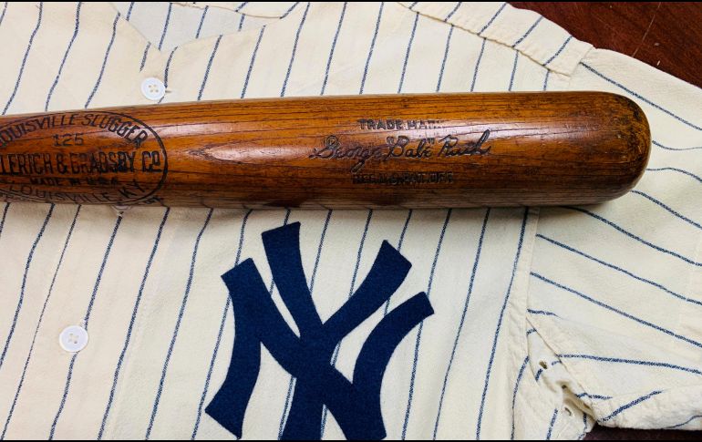 Con este bate el Bambino se voló la barda del League Park, en Cleveland. AP