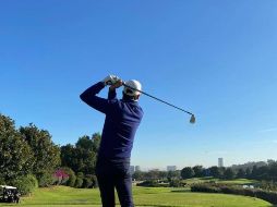 Ortiz se mostró complacido de colaborar a una buena causa. TWITTER / @carlosortizGolf