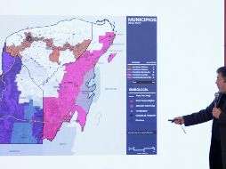Rogelio Jiménez Pons, director general de Fonatur, detalló ayer aspectos de la obra. NOTIMEX/R. Solís