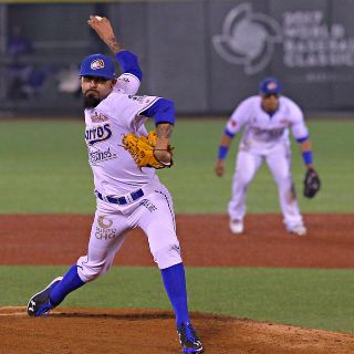 Se complica el regreso de Sergio Romo a Charros