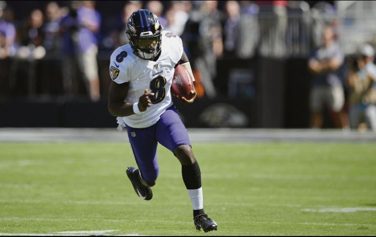 Lamar Jackson ha tenido una gran temporada con los Ravens. AP