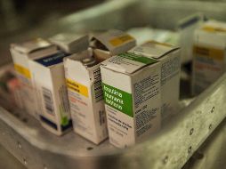 Sin embargo, estos programas no podrán incluir drogas biológicas -las elaboradas a partir de moléculas u organismos vivos-, lo que implica que medicamentos como la insulina, cuyo precio suele ser muy alto en Estados Unidos, quedarían excluidos.  Una segunda vía permitiría a las compañías farmacéuticas de Estados Unidos importar medicamentos que comercial. EL INFORMADOR/