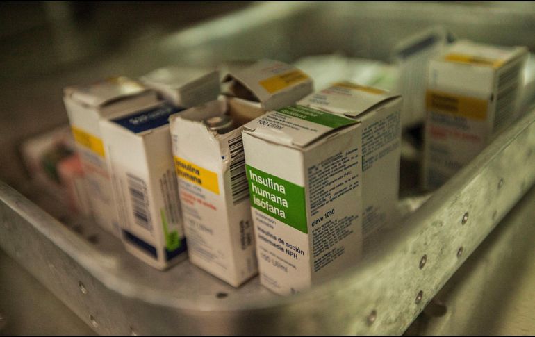 Sin embargo, estos programas no podrán incluir drogas biológicas -las elaboradas a partir de moléculas u organismos vivos-, lo que implica que medicamentos como la insulina, cuyo precio suele ser muy alto en Estados Unidos, quedarían excluidos.  Una segunda vía permitiría a las compañías farmacéuticas de Estados Unidos importar medicamentos que comercial. EL INFORMADOR/