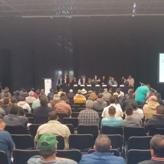 Transportistas amagan con macroparo en Guadalajara