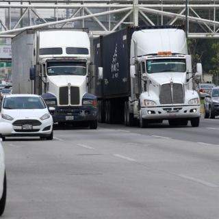 Transportistas presumen 14 suspensiones contra restricción para circular