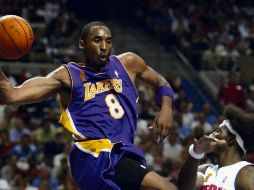 Kobe Bryant fue apodado ”Black Mamba” en las duelas de la NBA. Hizo 33 mil 643 puntos en su carrera. AP