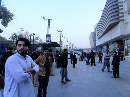 La organización y el Centro Meteorológico de Pakistán detectaron el epicentro del terremoto en lo profundo de las montañas Hindu Kush en Afganistán. EFE/ A. ARBAB