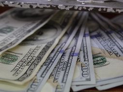 Este viernes, el billete verde se compró en un mínimo de 17.80 pesos. EL INFORMADOR/ARCHIVO