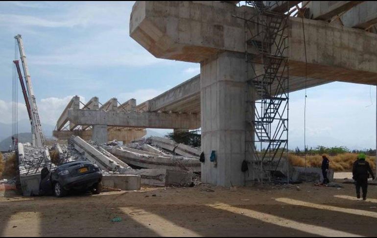Luego del accidente se activó un plan de emergencia; autoridades trabajan en el lugar. TWITTER/@RedMasNoticias
