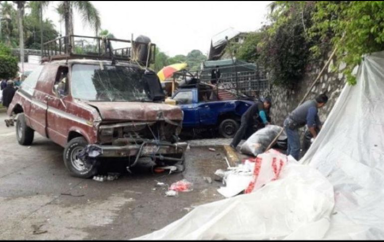 Peritos de Tránsito Estatal tomaron conocimiento y ordenaron el retiro de las unidades para restablecer la circulación. ESPECIAL