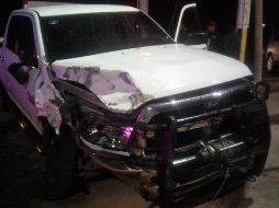 Familiares de la víctima acusaron que otros elementos de la Fiscalía los amenazaron e incluso retiraron las placas de la camioneta oficial. ESPECIAL