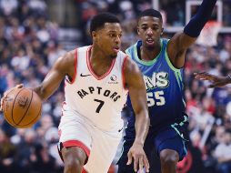 Líder. Kyle Lowry (#7) anotó 20 puntos en el último cuarto ante los Mavericks. AP /  F. Gunn