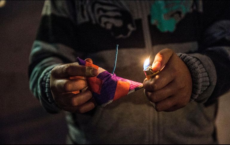 Desde la madrugada se comenzó a percibir en el ambiente el olor a madera quemada, incluso dentro de los hogares. EL INFORMADOR / ARCHIVO