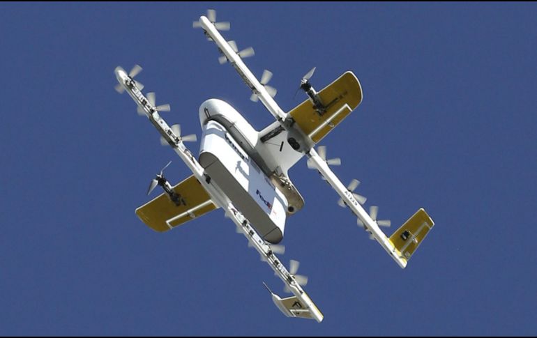 Habrá un plazo de 3 años para que todos los drones que operen en el espacio aéreo de Estados Unidos cumplan con el requisito de poder ser identificados desde la distancia. AP / ARCHIVO