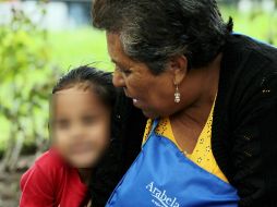 Entre los beneficios para los abuelos, se encuentran salir de la rutina, nuevos sentimientos, aprenden cosas nuevas, entre otras. EL INFORMADOR / ARCHIVO