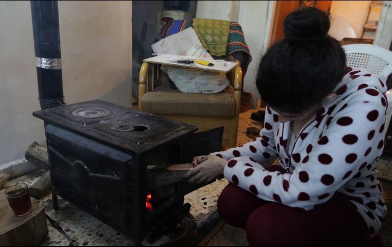 Las condiciones del invierno aumentan la vulnerabilidad de los afectados. EFE/Y. Badawi