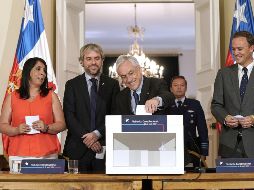 El presidente Sebastián Piñera durante la presentación de la convocatoria del plebiscito constitucional para votar si se redacta una nueva Constitución. EFE/Presidencia de Chile