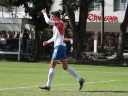 Ronaldo Cisneros fue el autor del tanto de la diferencia de este cotejo que se disputó a cuatro tiempos y que se llevó a cabo en las instalaciones de Verde Valle. TWITTER / @Chivas