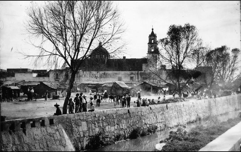 Panorámica. Un vistazo al antiguo Río San Juan de Dios, hoy entubado bajo la Calzada Independencia. EL INFORMADOR