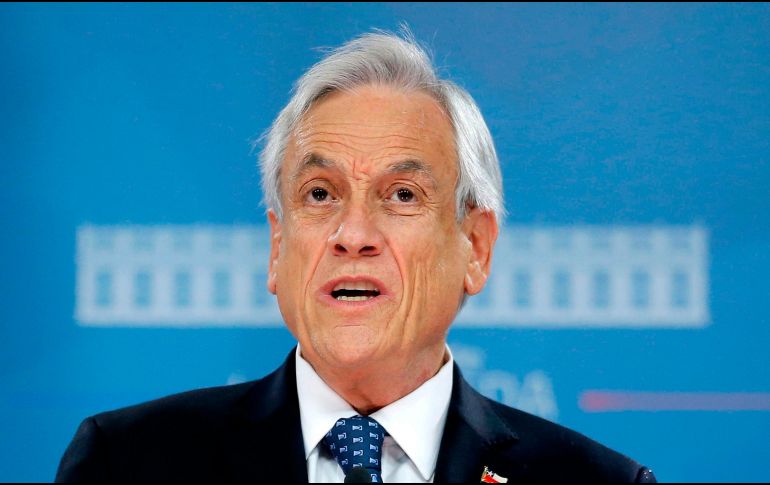 Sebastián Piñera convocó para el 26 de abril a un plebiscito para decidir si se cambia o no la Constitución. AFP / ARCHIVO