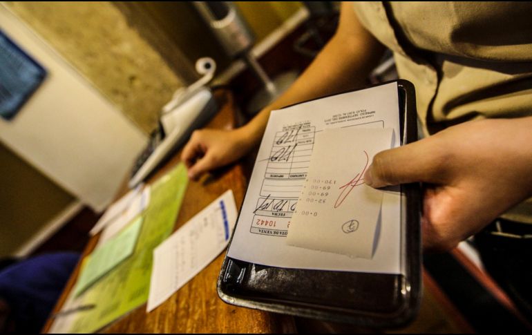 Las modificaciones de fondo para este año incluyen a la nueva ley antifactureros, además de que se amplía la base de causantes al sumar a la economía digital, lo que no requirió crear un gravamen especial, sino actualizar el marco fiscal. EL INFORMADOR/ ARCHIVO