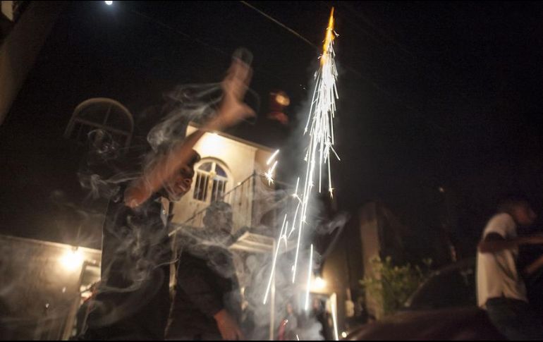 Cualquier tipo de juego pirotécnico puede provocar quemaduras graves o discapacidad parcial en manos y ojos. EL INFORMADOR / ARCHIVO