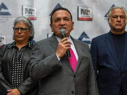 José Manuel López Campos presidente de Concanaco-Servytur (centro). ARCHIVO