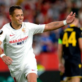 ''Chicharito'' entra en primera convocatoria del año con Sevilla