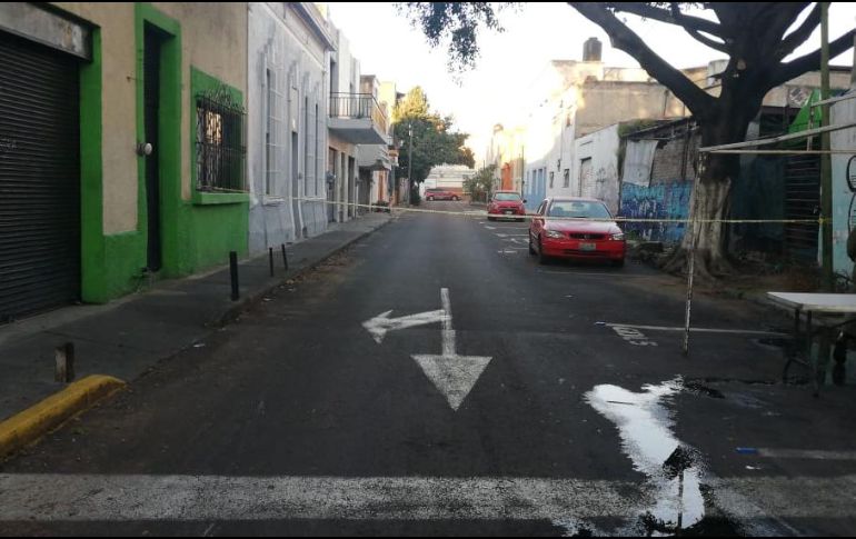 Personal del Instituto Jalisciense de Ciencias Forenses fue requerido para el traslado de la víctima, para tomar evidencias del hecho y lograr la identificación de la persona. ESPECIAL