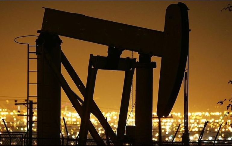 El ataque estadounidense donde murió el general iraní Qasem Soleimani provocó un alza del 4% en los precios del petróleo. GETTY IMAGES