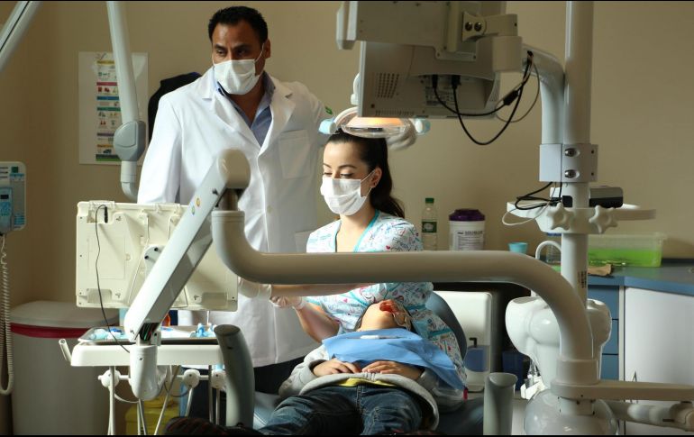 Los pacientes a los que se les niegue la atención o se les quiera cobrar podrán quejarse en las contralorías estatales o en los de control interno de las secretarías de Salud. NOTIMEX/Archivo