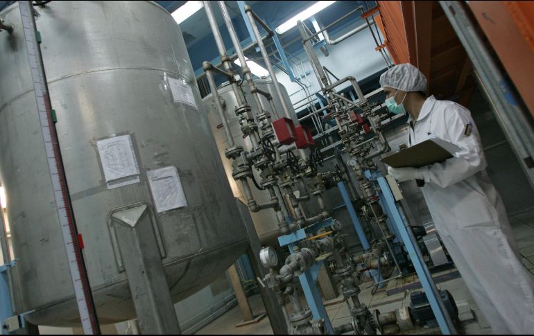 Irán anunció que dejará de cumplir con las limitaciones impuestas a su programa atómico, aunque continuará cooperando con el OIEA y no ha anunciado que vaya a retirarse del pacto. AFP/Archivo